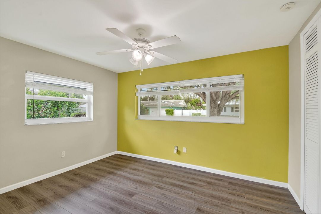 待售: $699,990 (3 贝兹, 2 浴室, 1646 平方英尺)