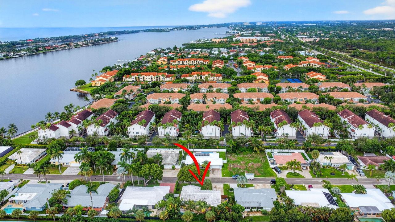 待售: $699,990 (3 贝兹, 2 浴室, 1646 平方英尺)