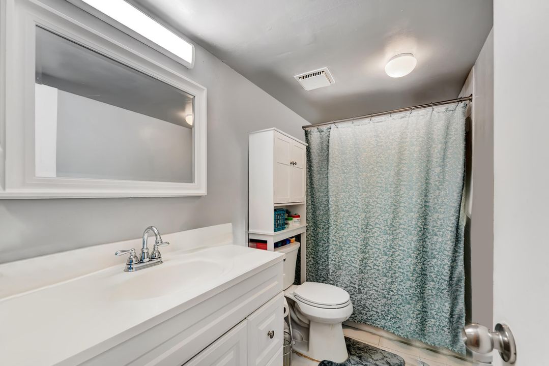 For Sale: $180,000 (2 beds, 2 baths, 1090 Square Feet)