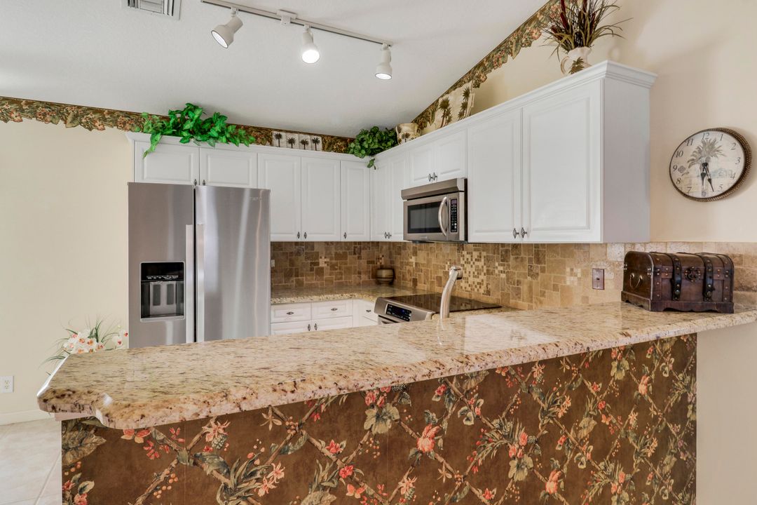 На продажу: $399,999 (3 спален, 2 ванн, 1485 Квадратных фут)