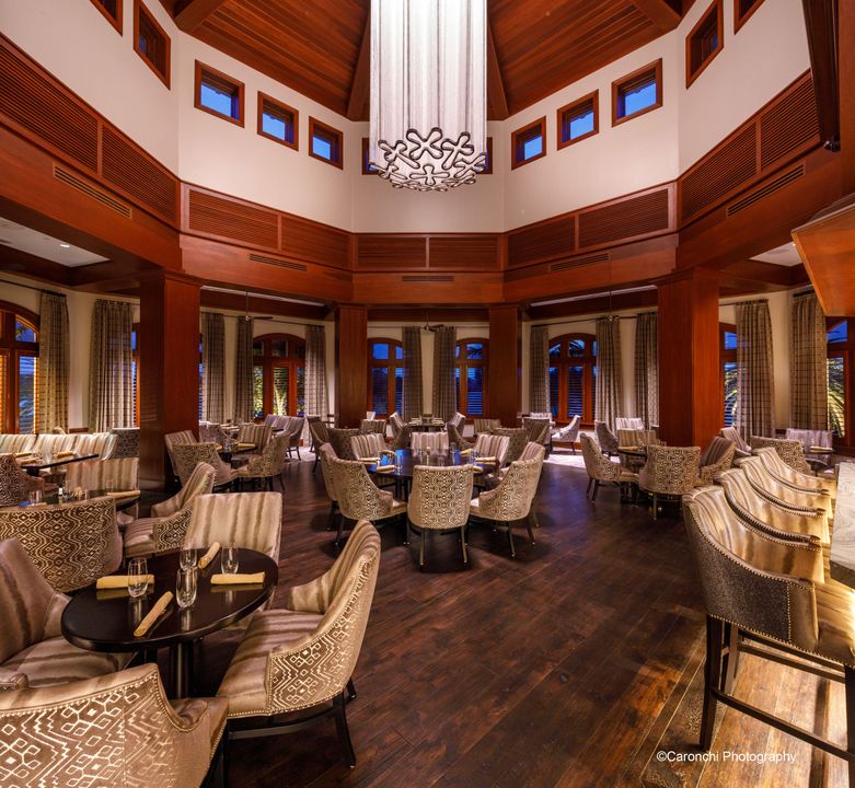 合同活跃: $3,295,000 (4 贝兹, 5 浴室, 4070 平方英尺)