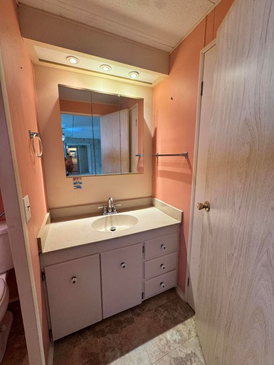 For Sale: $34,900 (2 beds, 2 baths, 1400 Square Feet)