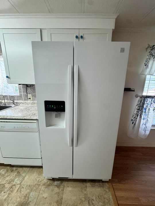 For Sale: $34,900 (2 beds, 2 baths, 1400 Square Feet)