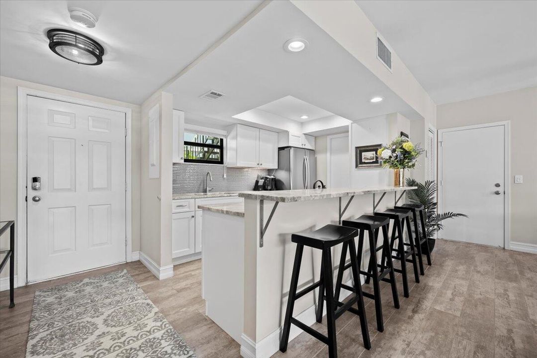 Recently Rented: $5,000 (1 beds, 1 baths, 900 Square Feet)