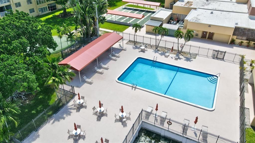 Active With Contract: $99,000 (2 beds, 2 baths, 880 Square Feet)