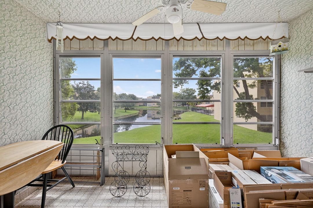 Active With Contract: $99,000 (2 beds, 2 baths, 880 Square Feet)