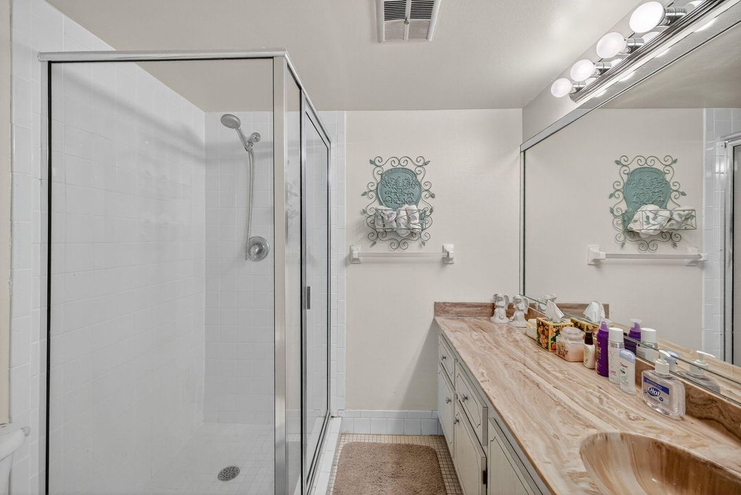 Active With Contract: $99,000 (2 beds, 2 baths, 880 Square Feet)