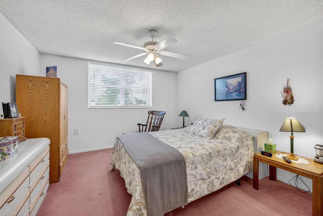 Active With Contract: $99,000 (2 beds, 2 baths, 880 Square Feet)