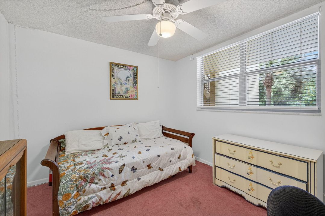 Active With Contract: $99,000 (2 beds, 2 baths, 880 Square Feet)