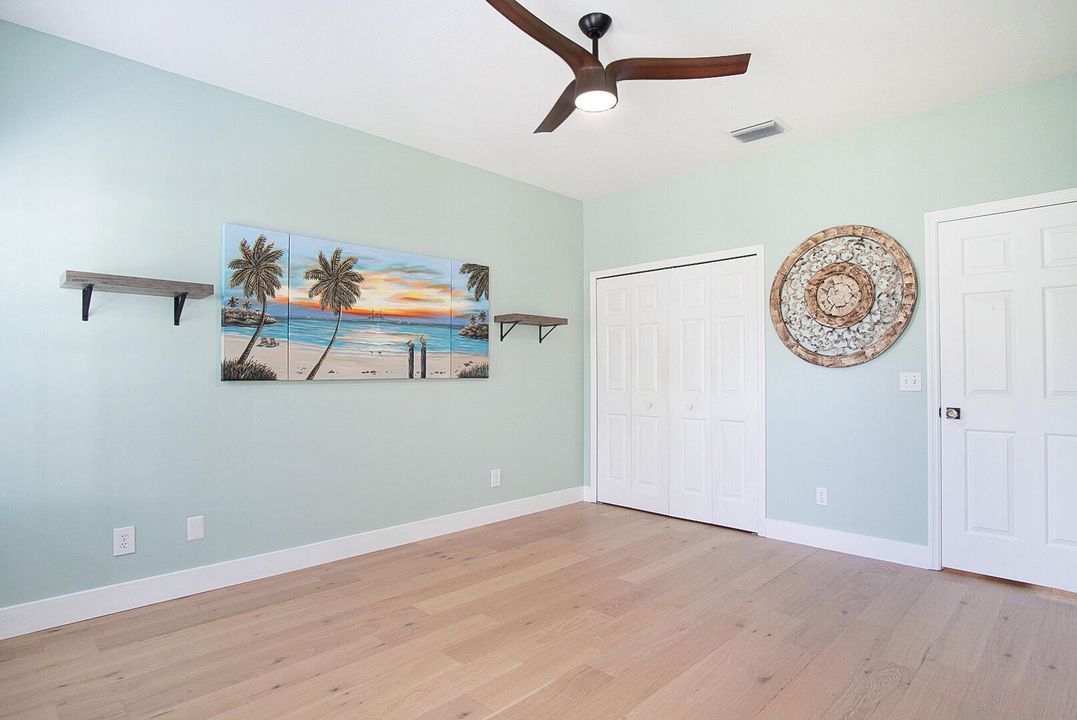 For Sale: $344,999 (3 beds, 2 baths, 1678 Square Feet)