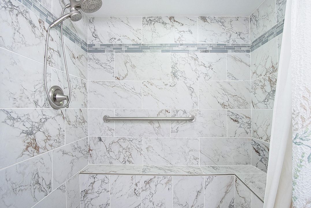 For Sale: $344,999 (3 beds, 2 baths, 1678 Square Feet)