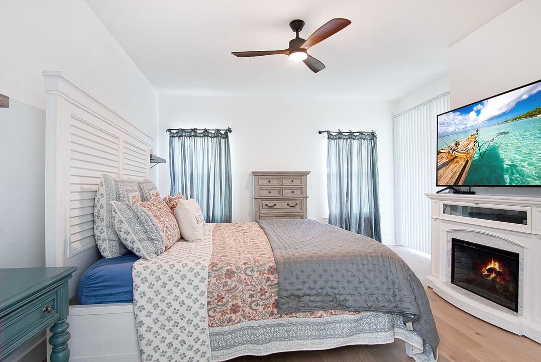 For Sale: $344,999 (3 beds, 2 baths, 1678 Square Feet)