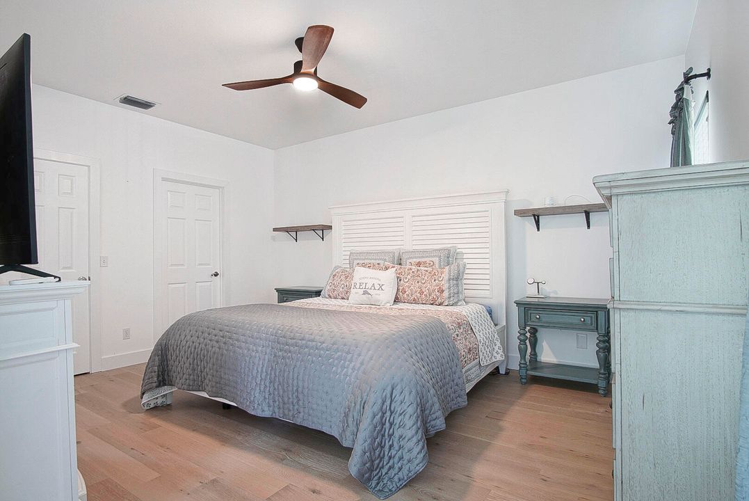 For Sale: $344,999 (3 beds, 2 baths, 1678 Square Feet)