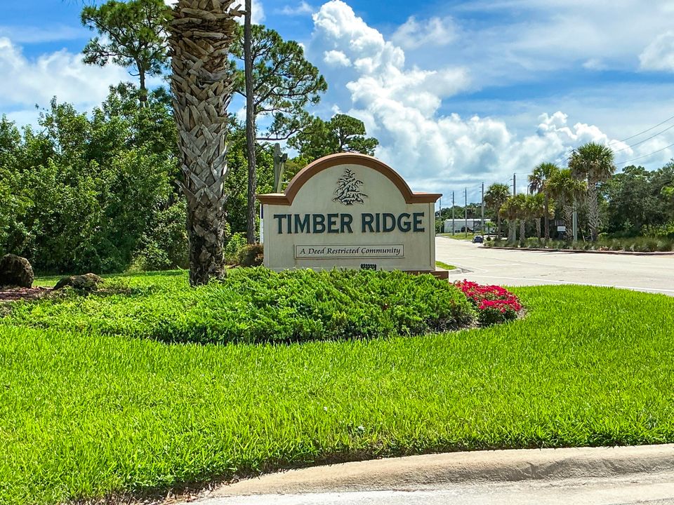 For Sale: $344,999 (3 beds, 2 baths, 1678 Square Feet)