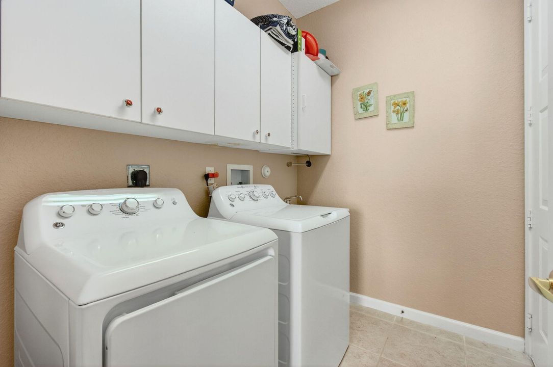 Active With Contract: $469,500 (3 beds, 2 baths, 1981 Square Feet)