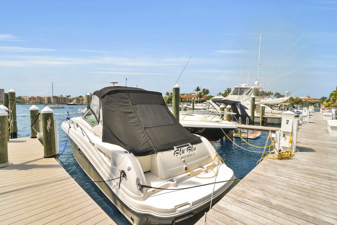 Active With Contract: $1,549,000 (2 beds, 2 baths, 1446 Square Feet)