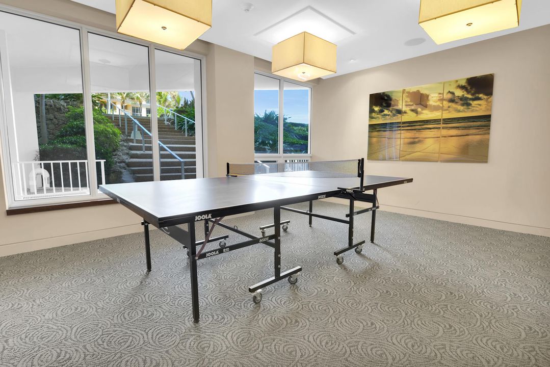 Active With Contract: $1,549,000 (2 beds, 2 baths, 1446 Square Feet)