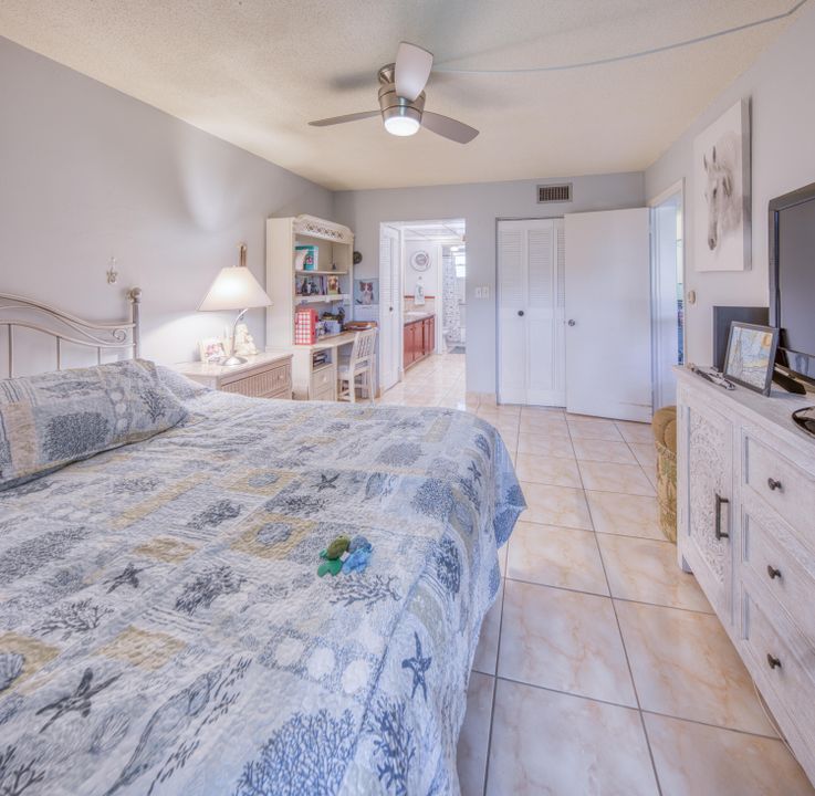 Active With Contract: $59,000 (1 beds, 1 baths, 894 Square Feet)