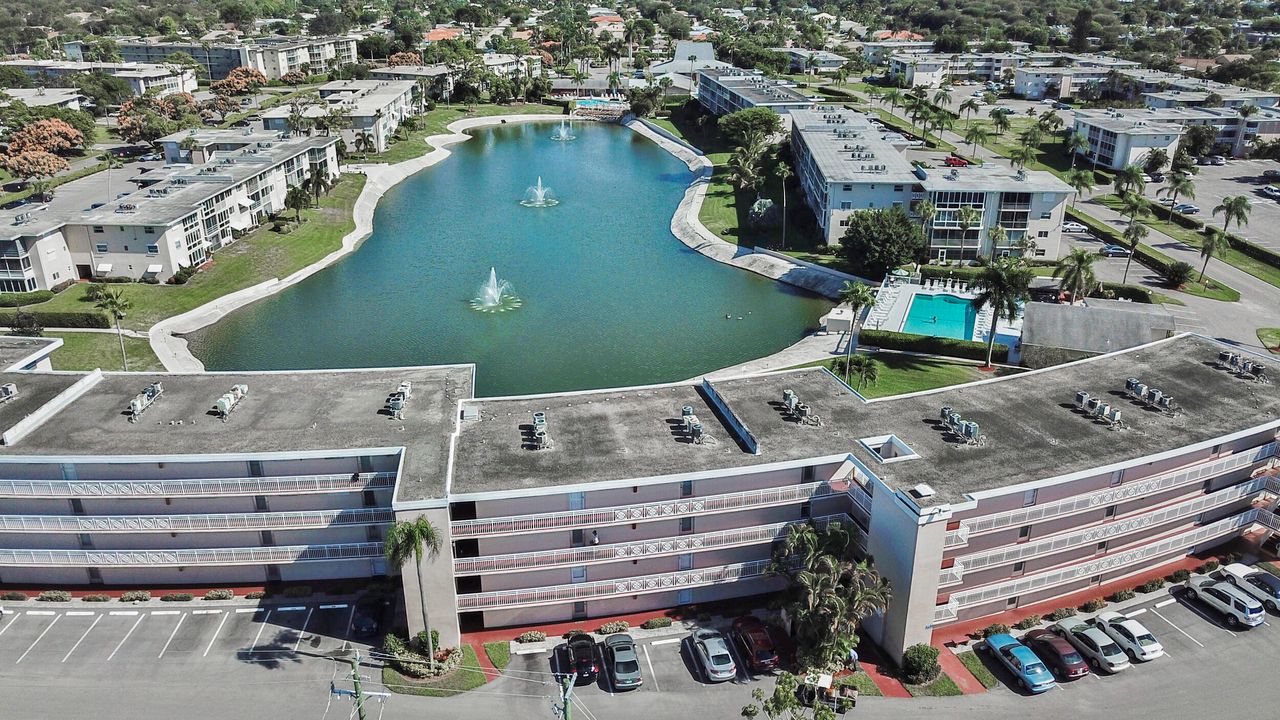 Active With Contract: $59,000 (1 beds, 1 baths, 894 Square Feet)