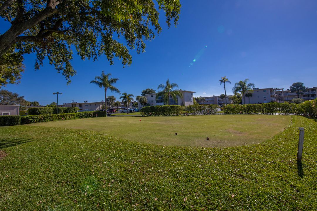 Active With Contract: $59,000 (1 beds, 1 baths, 894 Square Feet)