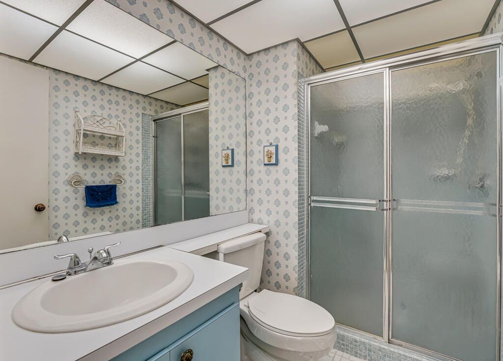 Под контрактом: $155,000 (2 спален, 2 ванн, 904 Квадратных фут)