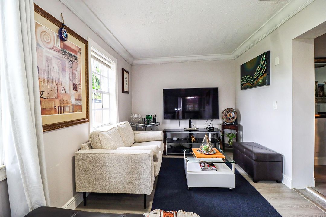 Active With Contract: $499,000 (3 beds, 3 baths, 1702 Square Feet)