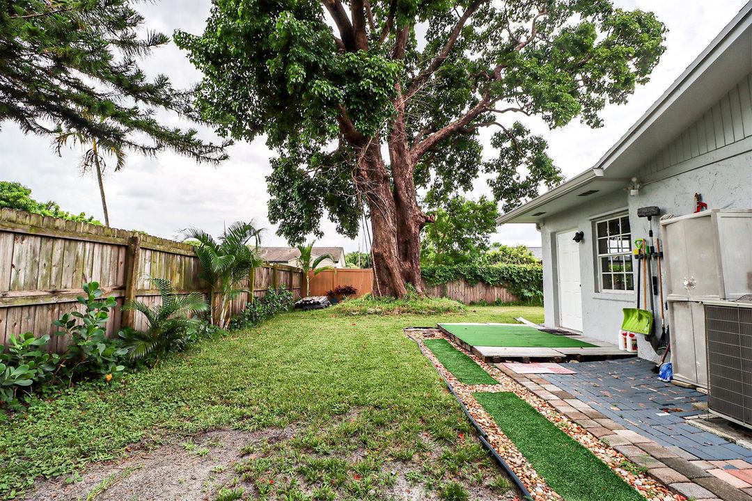 Active With Contract: $499,000 (3 beds, 3 baths, 1702 Square Feet)