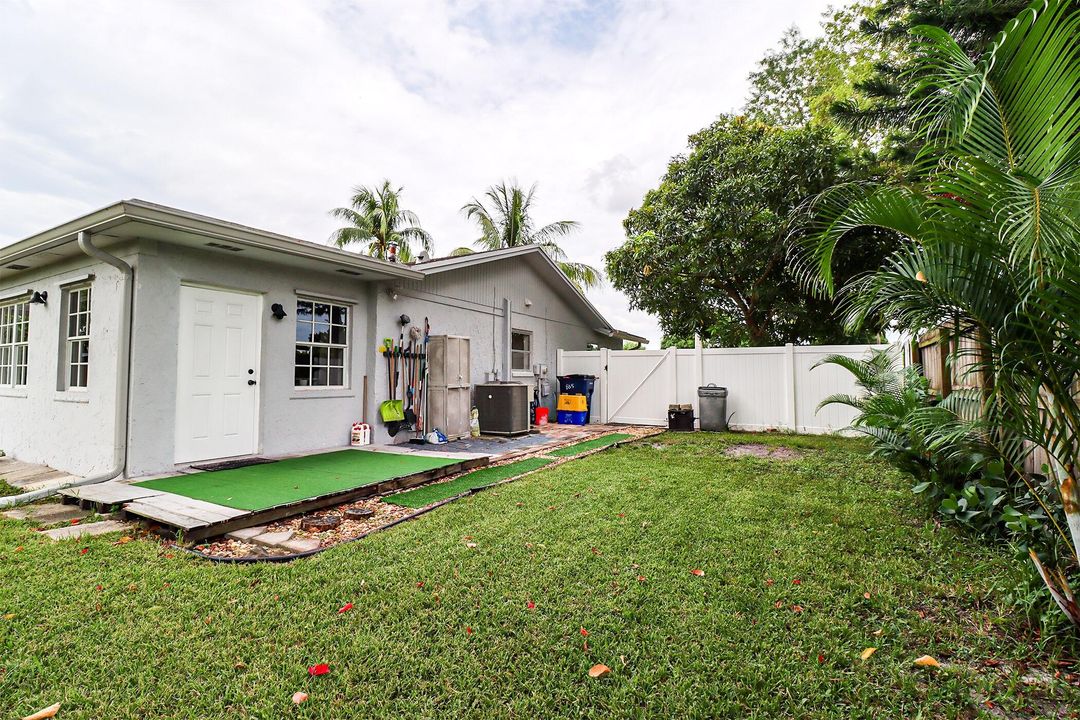 Active With Contract: $499,000 (3 beds, 3 baths, 1702 Square Feet)