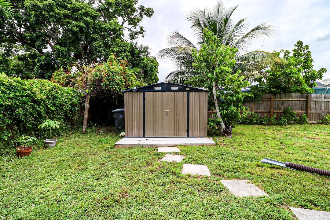 Active With Contract: $499,000 (3 beds, 3 baths, 1702 Square Feet)