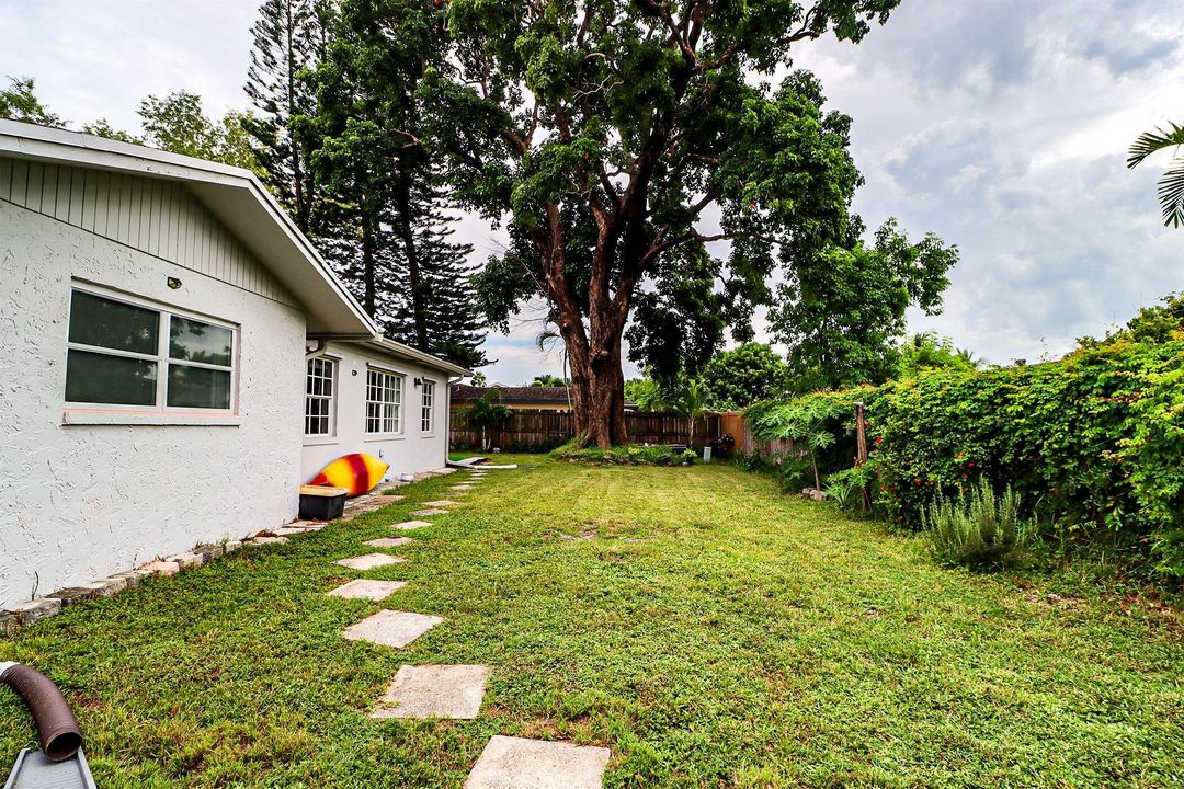 Active With Contract: $499,000 (3 beds, 3 baths, 1702 Square Feet)