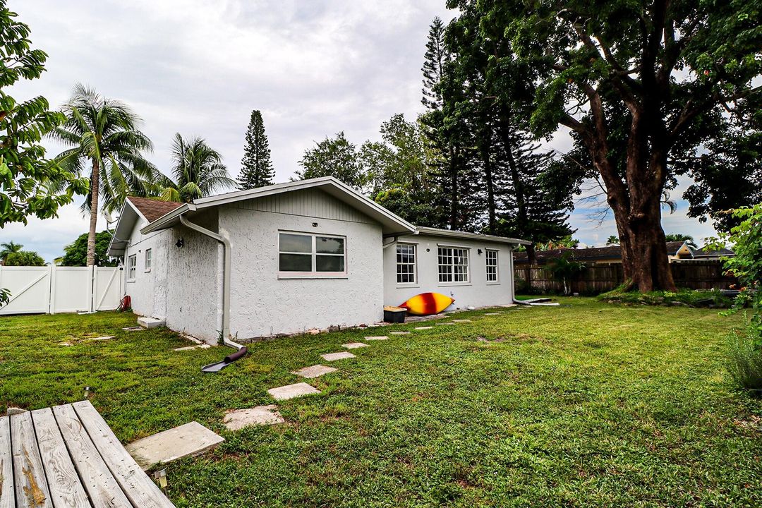 Active With Contract: $499,000 (3 beds, 3 baths, 1702 Square Feet)