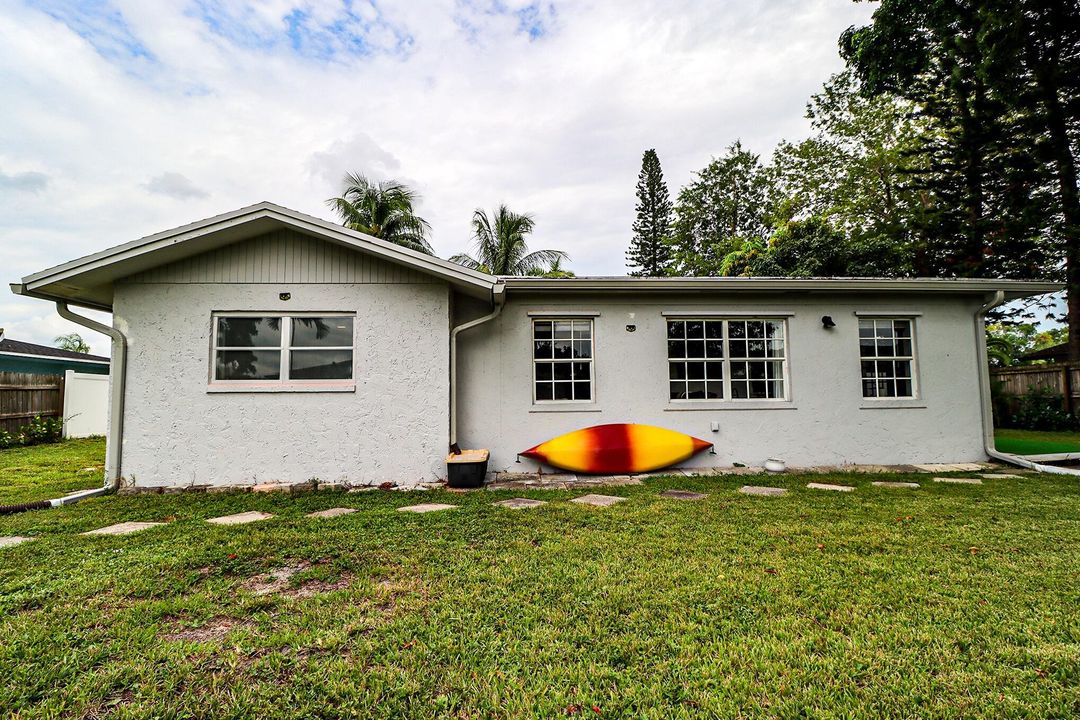 Active With Contract: $499,000 (3 beds, 3 baths, 1702 Square Feet)