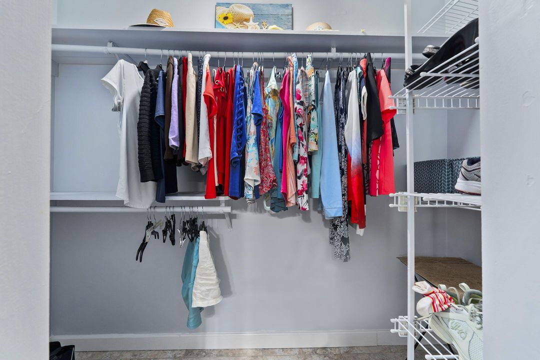 Active With Contract: $315,000 (2 beds, 2 baths, 1450 Square Feet)