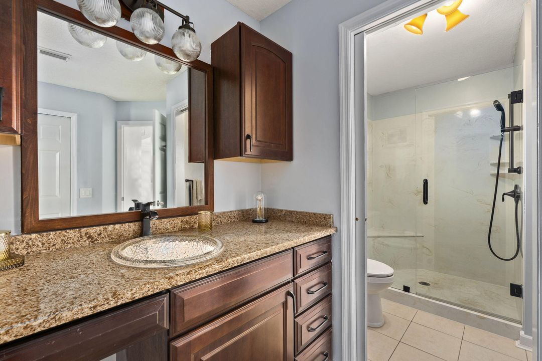 Active With Contract: $315,000 (2 beds, 2 baths, 1450 Square Feet)