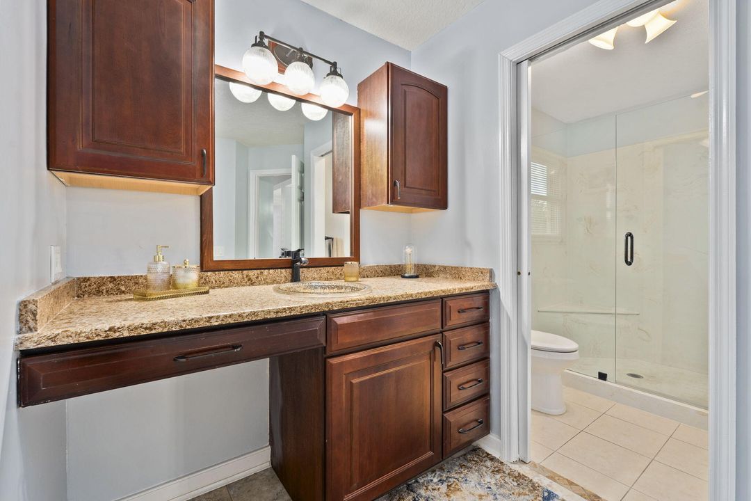 Active With Contract: $315,000 (2 beds, 2 baths, 1450 Square Feet)