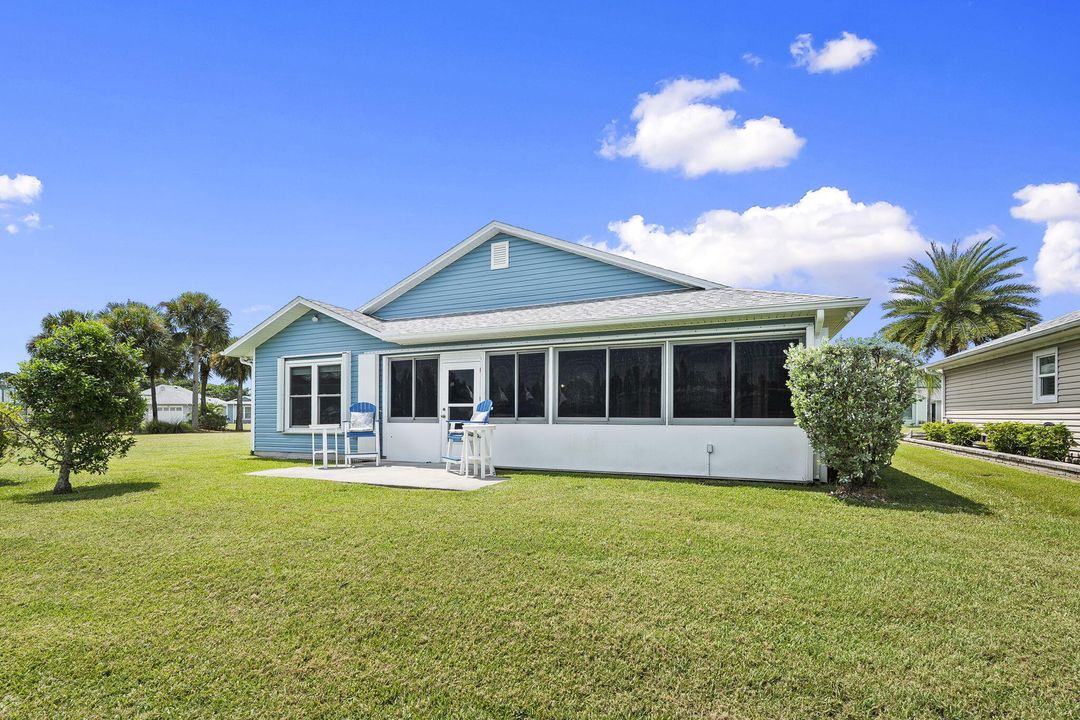 Active With Contract: $315,000 (2 beds, 2 baths, 1450 Square Feet)