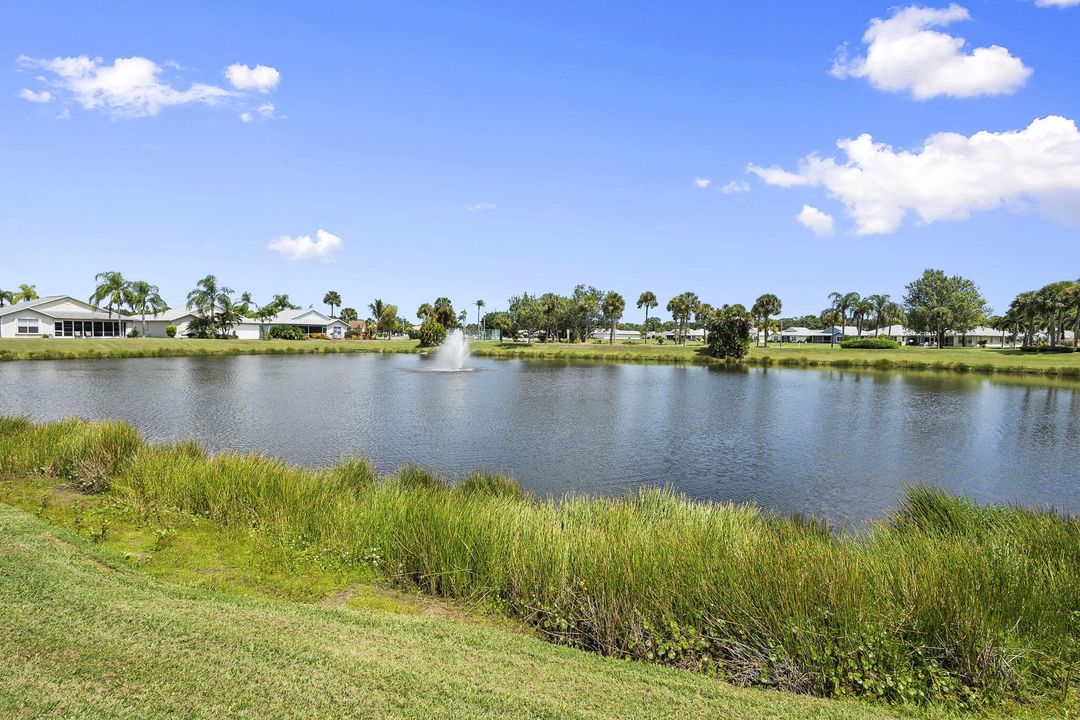 Active With Contract: $315,000 (2 beds, 2 baths, 1450 Square Feet)