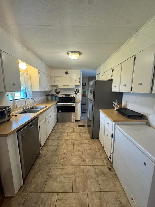 На продажу: $25,000 (2 спален, 2 ванн, 1248 Квадратных фут)