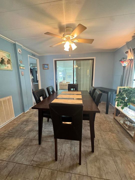 На продажу: $25,000 (2 спален, 2 ванн, 1248 Квадратных фут)