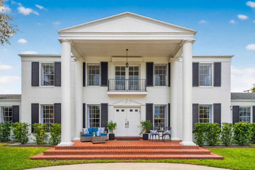 En Venta: $1,787,000 (6 camas, 5 baños, 4263 Pies cuadrados)