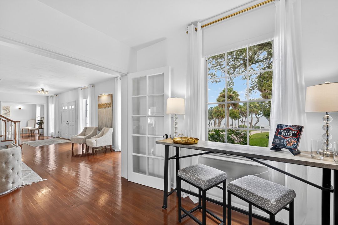 En Venta: $1,787,000 (6 camas, 5 baños, 4263 Pies cuadrados)