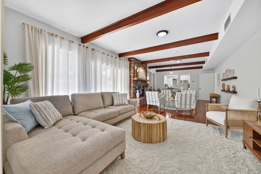 En Venta: $1,787,000 (6 camas, 5 baños, 4263 Pies cuadrados)