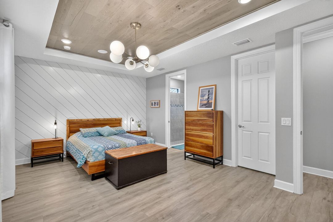 Activo con contrato: $549,900 (3 camas, 2 baños, 2138 Pies cuadrados)