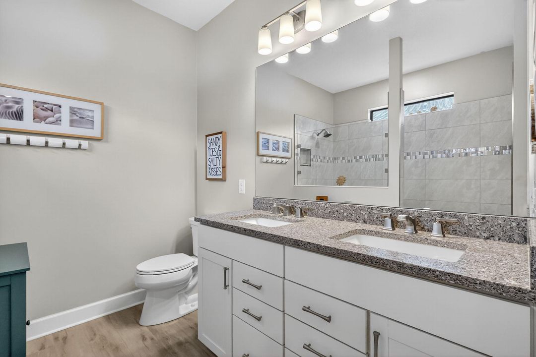 Activo con contrato: $549,900 (3 camas, 2 baños, 2138 Pies cuadrados)