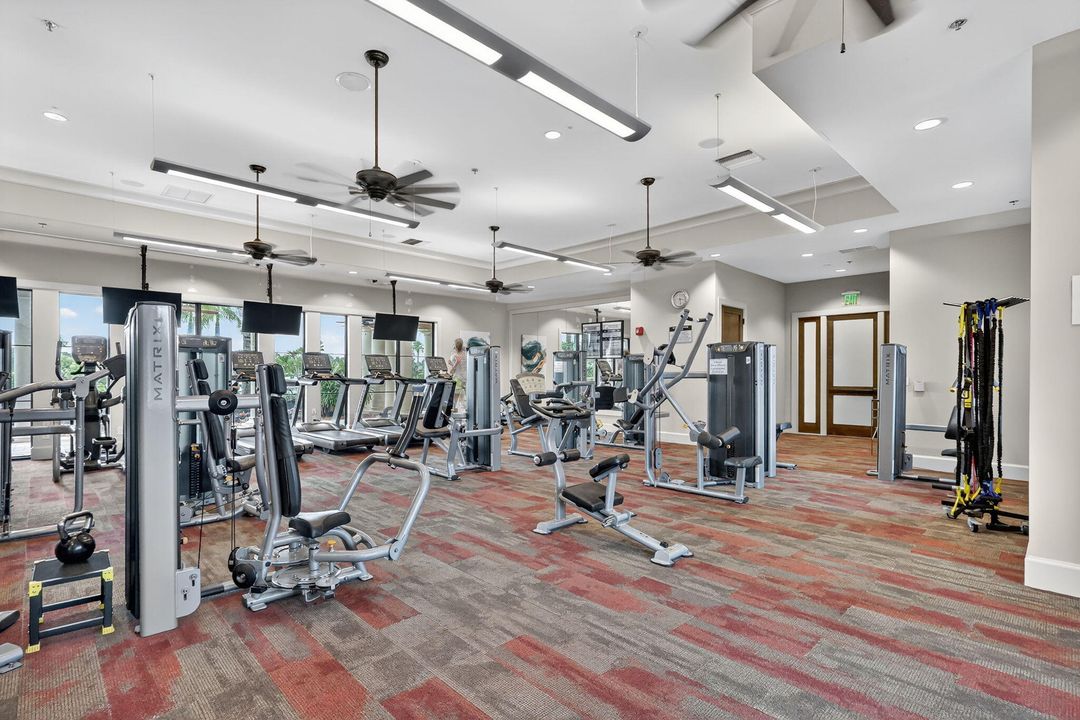 Activo con contrato: $549,900 (3 camas, 2 baños, 2138 Pies cuadrados)