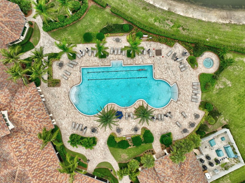 Activo con contrato: $549,900 (3 camas, 2 baños, 2138 Pies cuadrados)