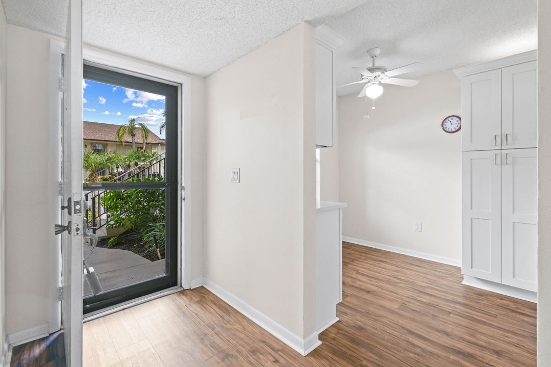 На продажу: $320,000 (2 спален, 2 ванн, 1178 Квадратных фут)