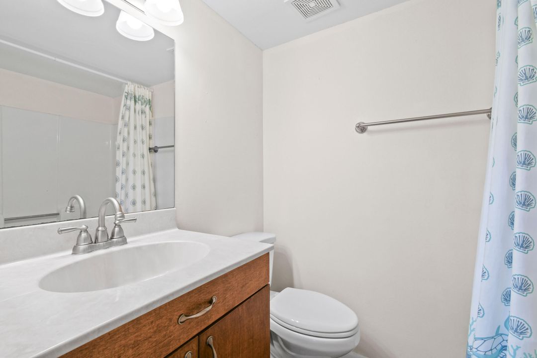 На продажу: $320,000 (2 спален, 2 ванн, 1178 Квадратных фут)