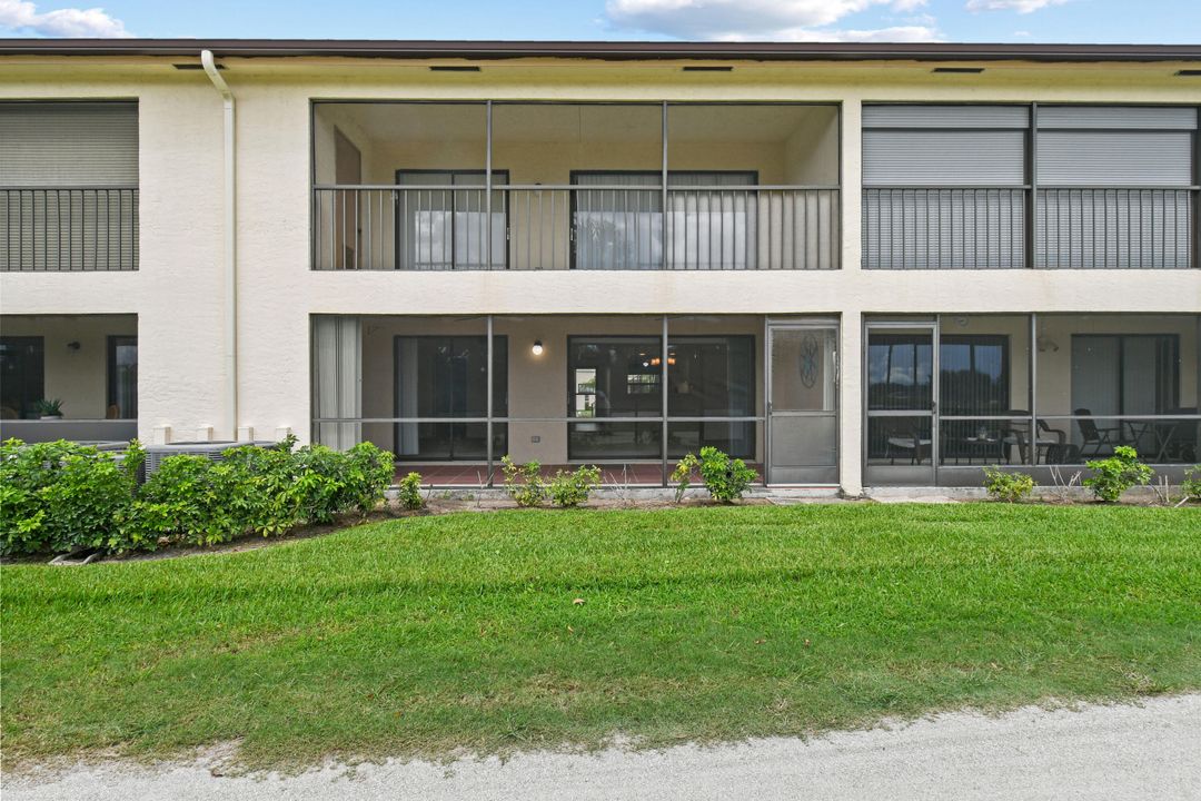 На продажу: $320,000 (2 спален, 2 ванн, 1178 Квадратных фут)