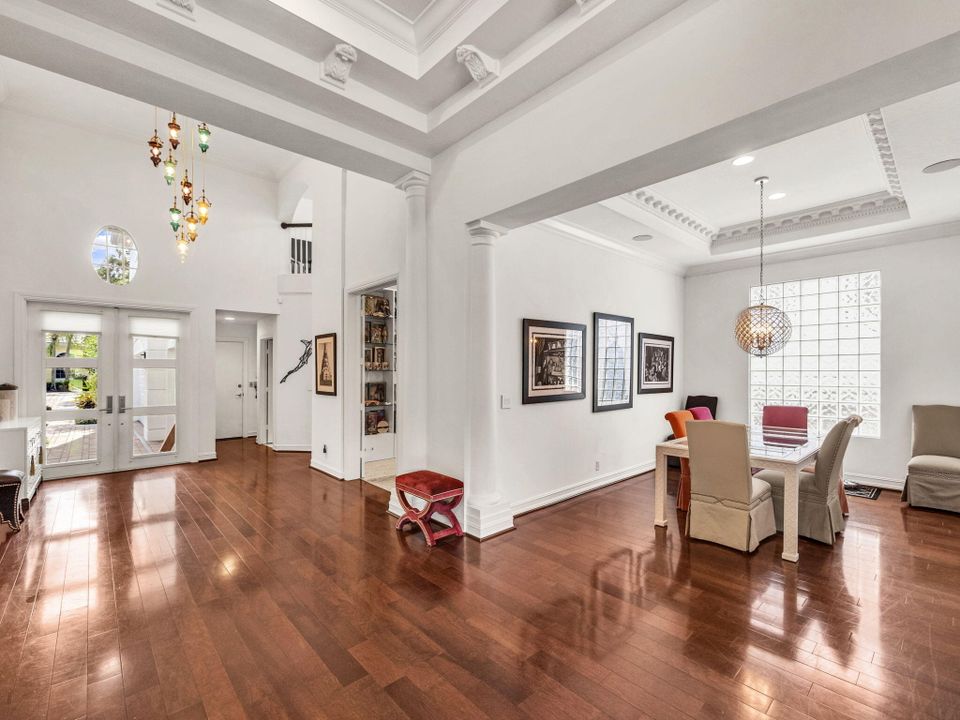 En Venta: $2,250,000 (4 camas, 2 baños, 3194 Pies cuadrados)